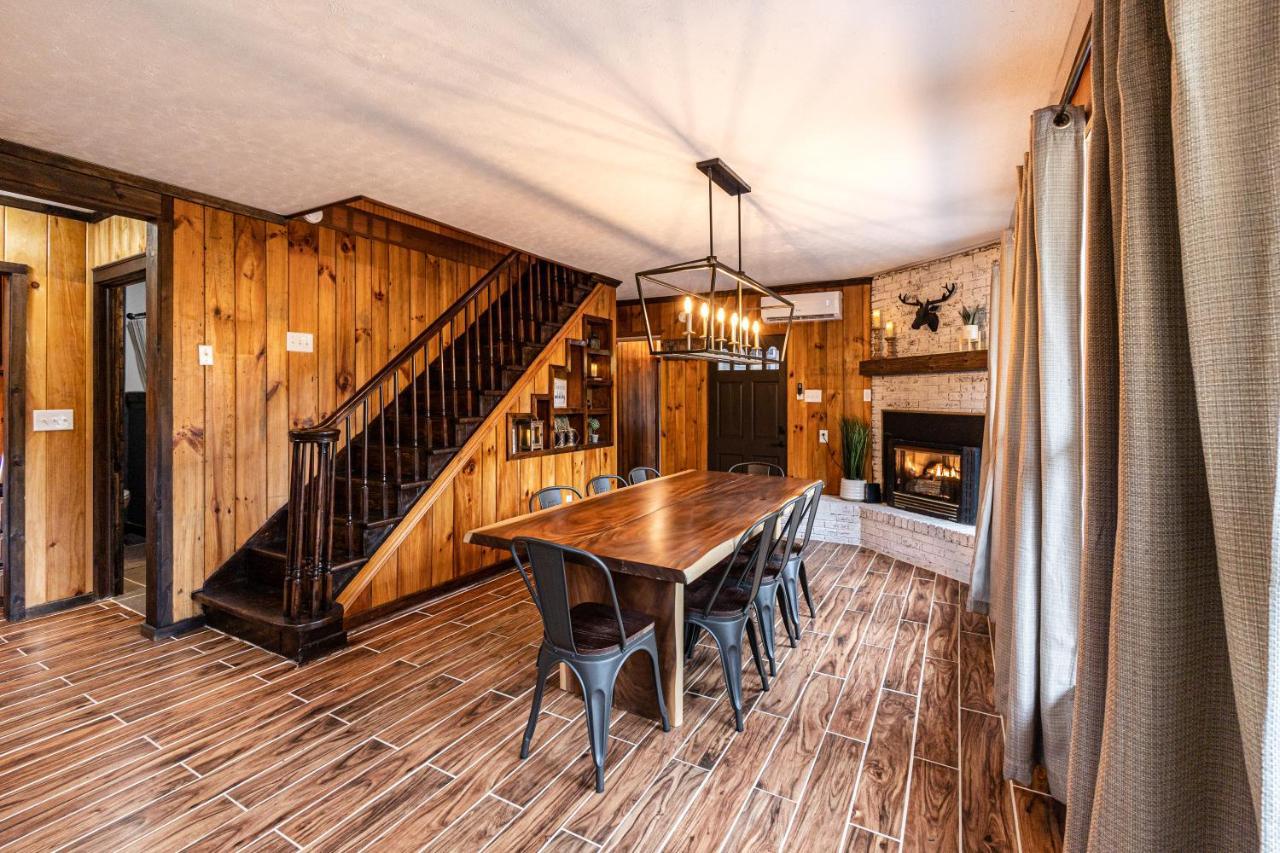 Fun Cabin With Hot Tub, Pool Table & Fire Pit - Big Blue Bryson City Exterior photo